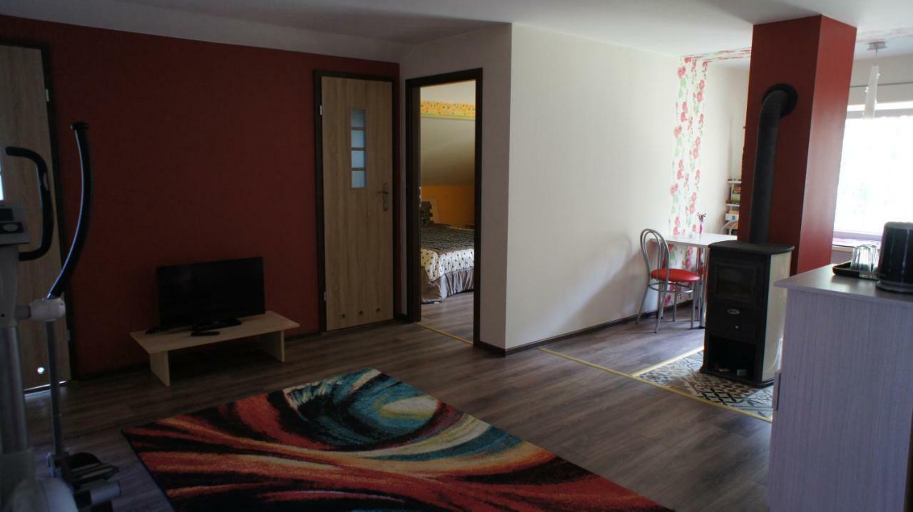 Hotel W Cieniu Sosen Grebow Exterior foto